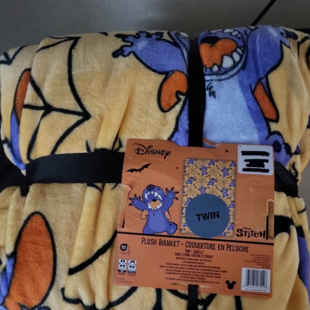 Stitch halloween blanket